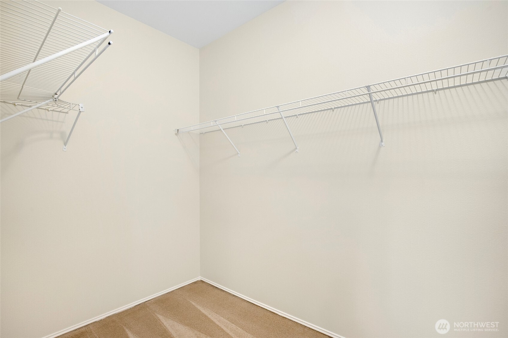 595 241st Lane Property Photo 18