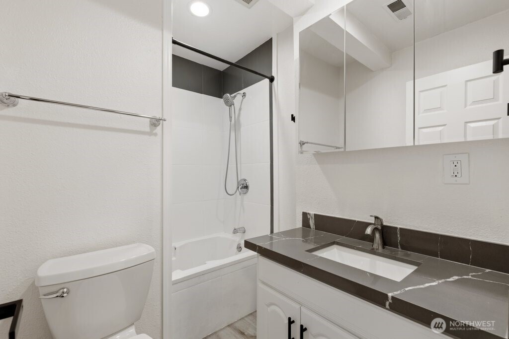 5407 31st Avenue Property Photo 13