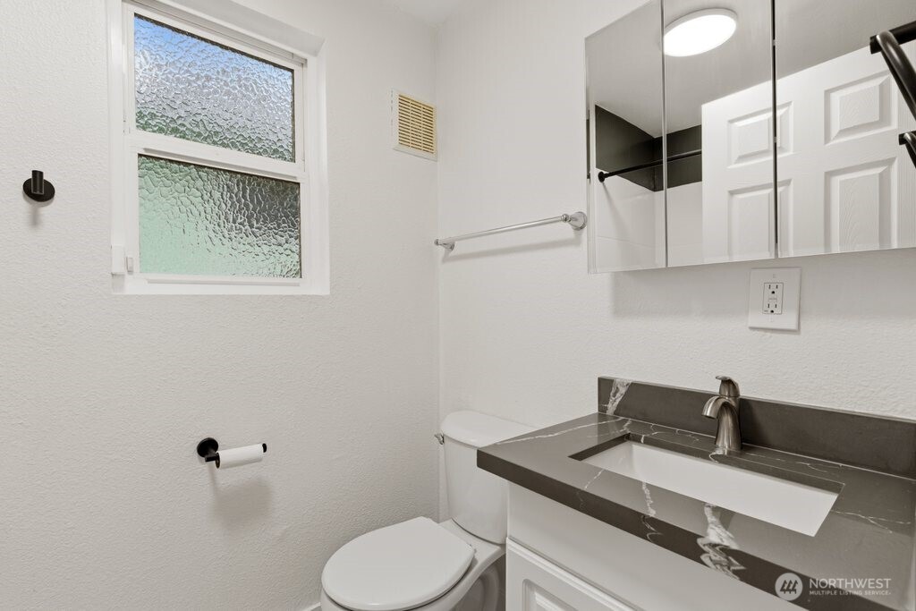 5407 31st Avenue Property Photo 18