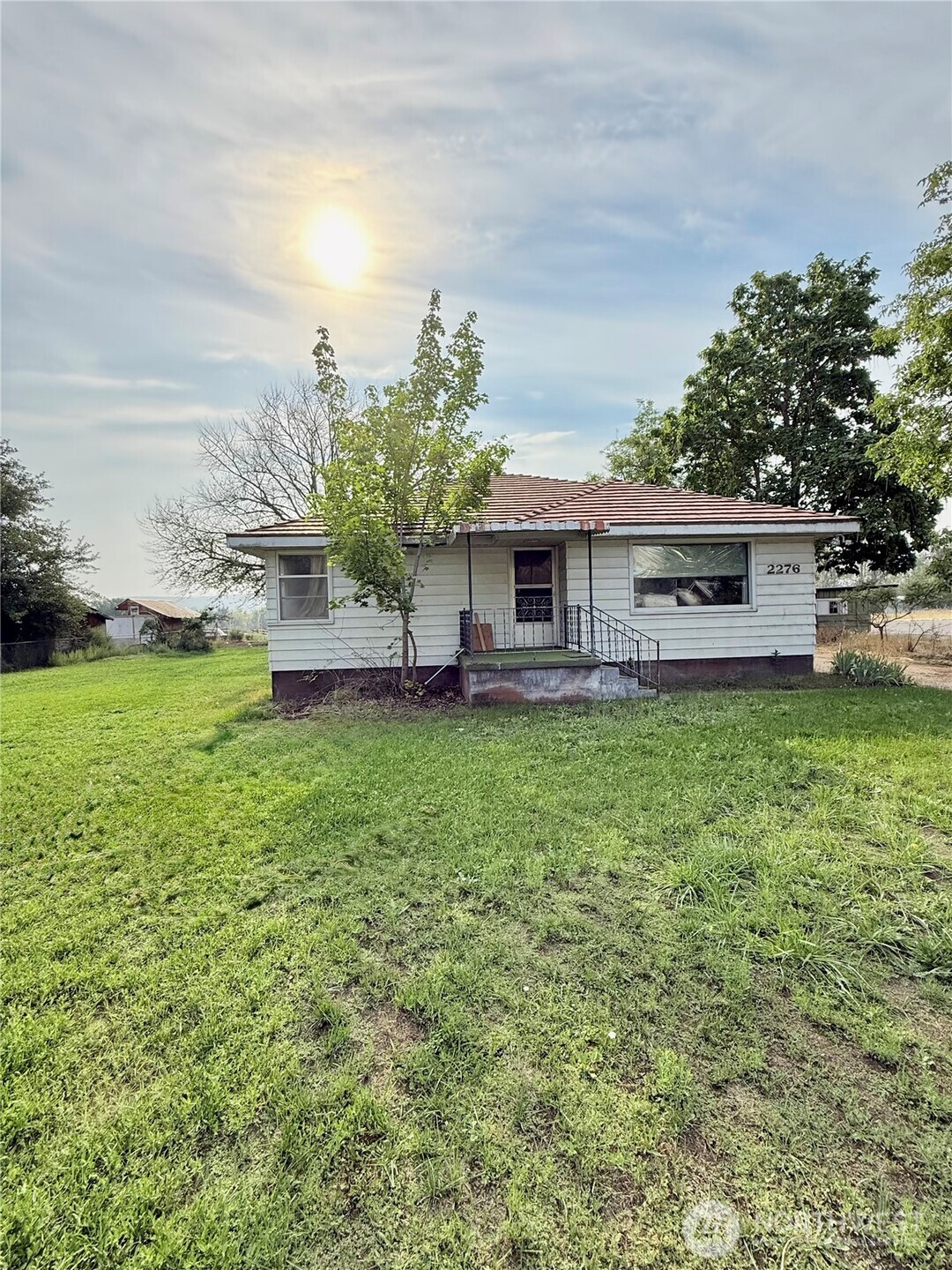 2276 Burton Avenue Property Photo 1