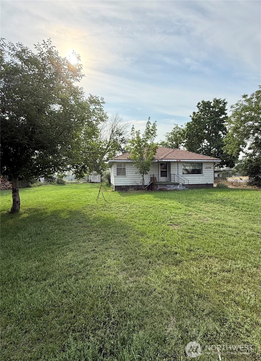 2276 Burton Avenue Property Photo 3