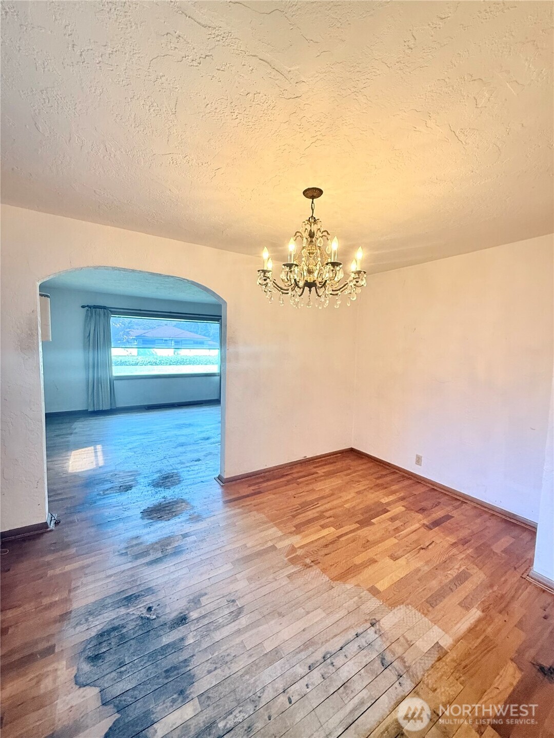 2276 Burton Avenue Property Photo 18