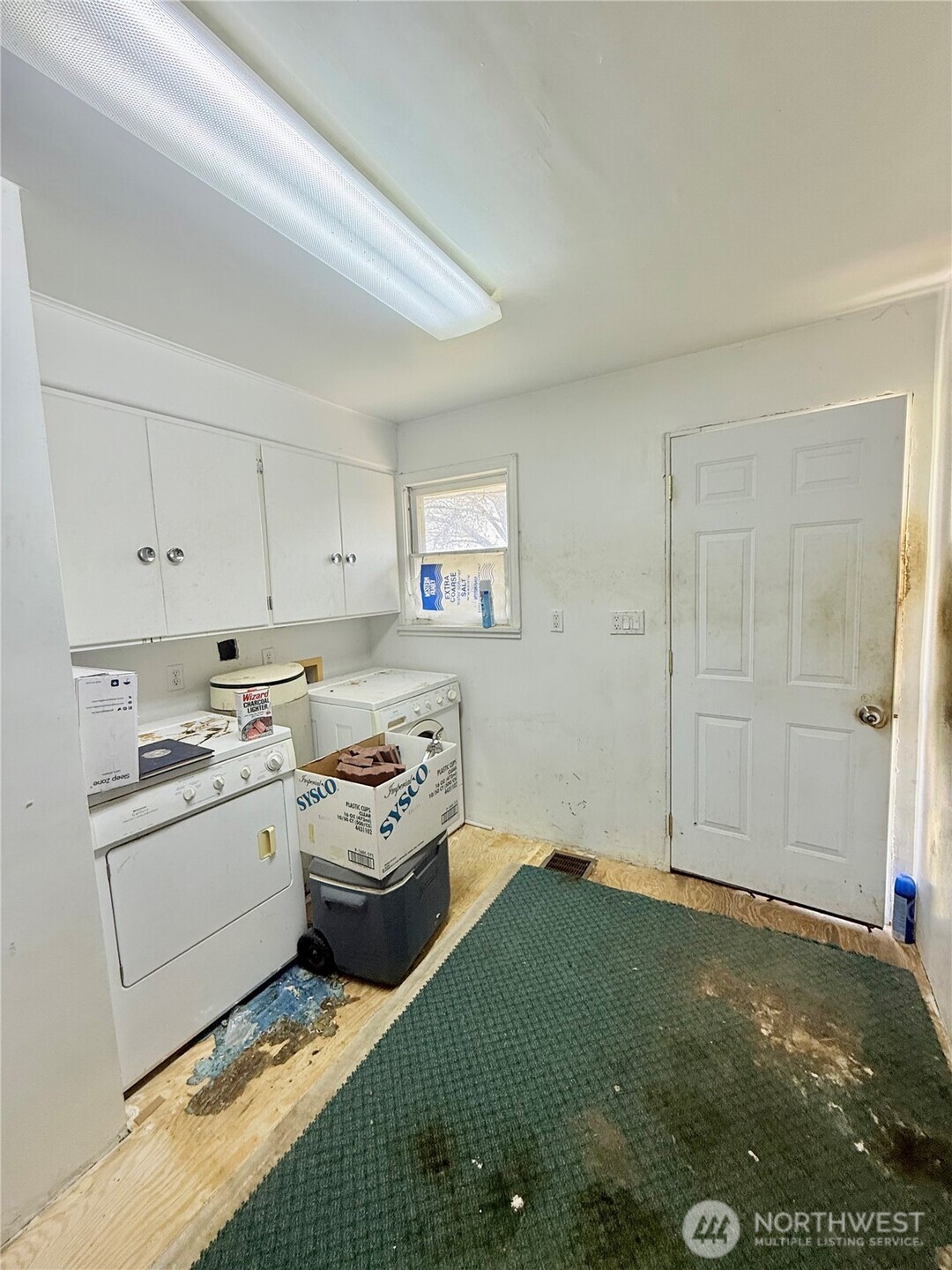 2276 Burton Avenue Property Photo 27