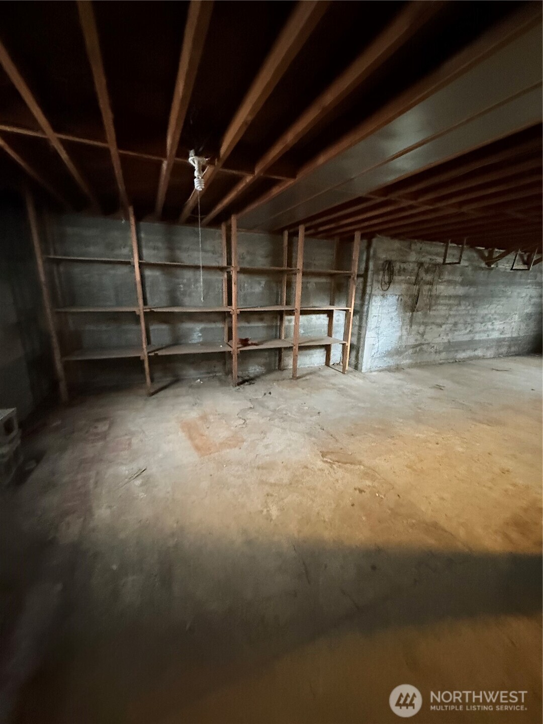 2276 Burton Avenue Property Photo 28