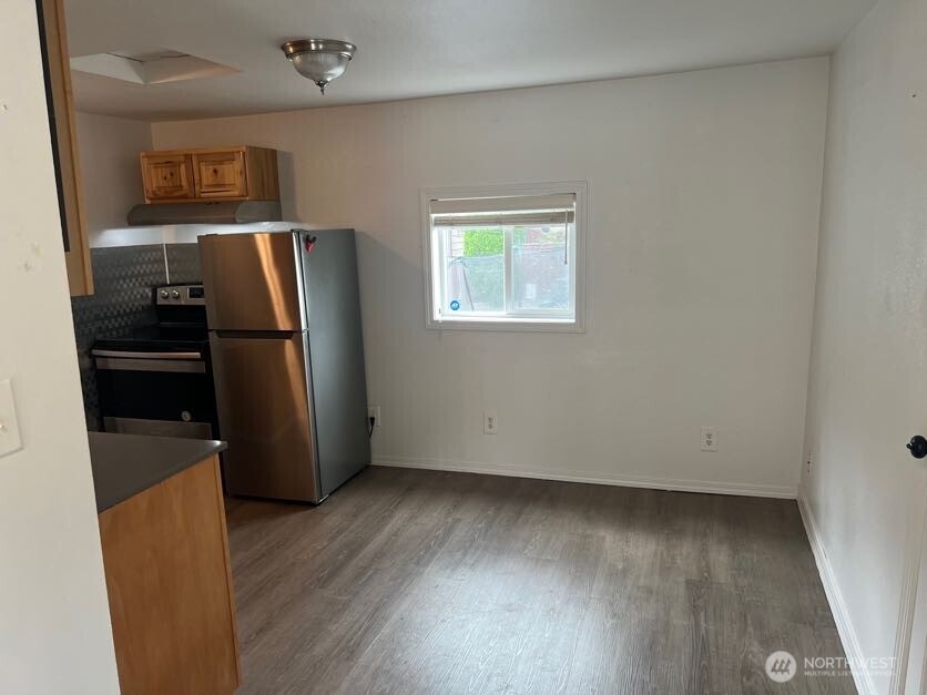 913 Charlotte Avenue Property Photo 6