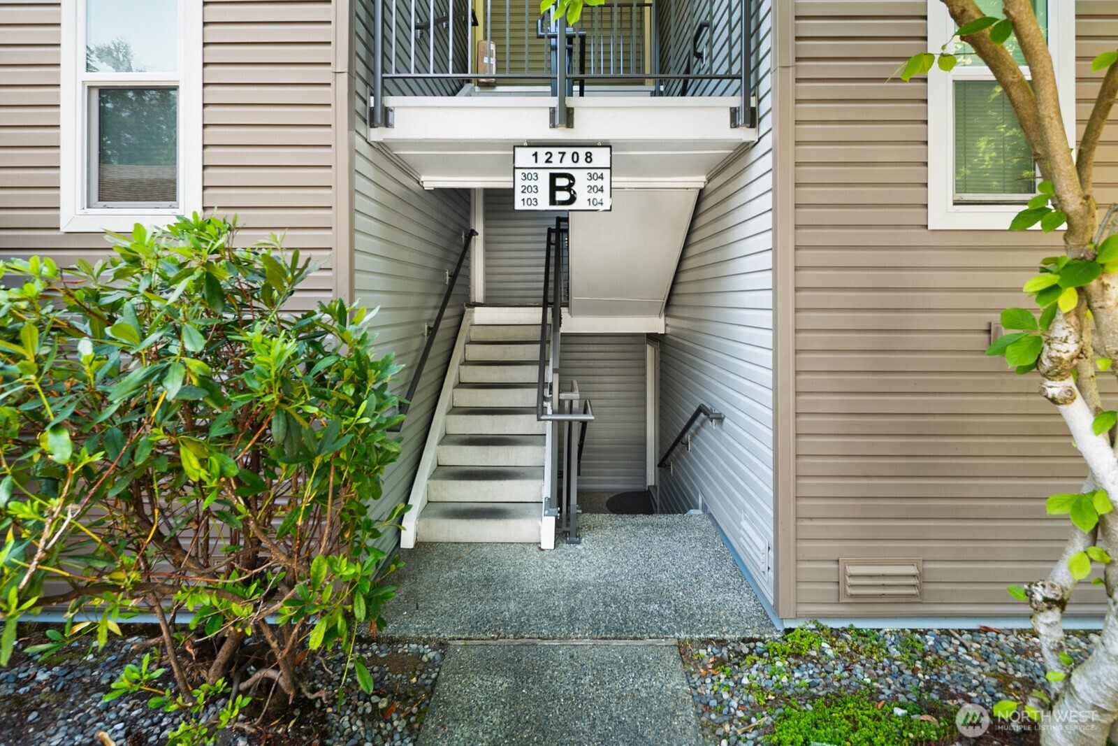 12708 Ne 144th Street B-104 Property Photo 2