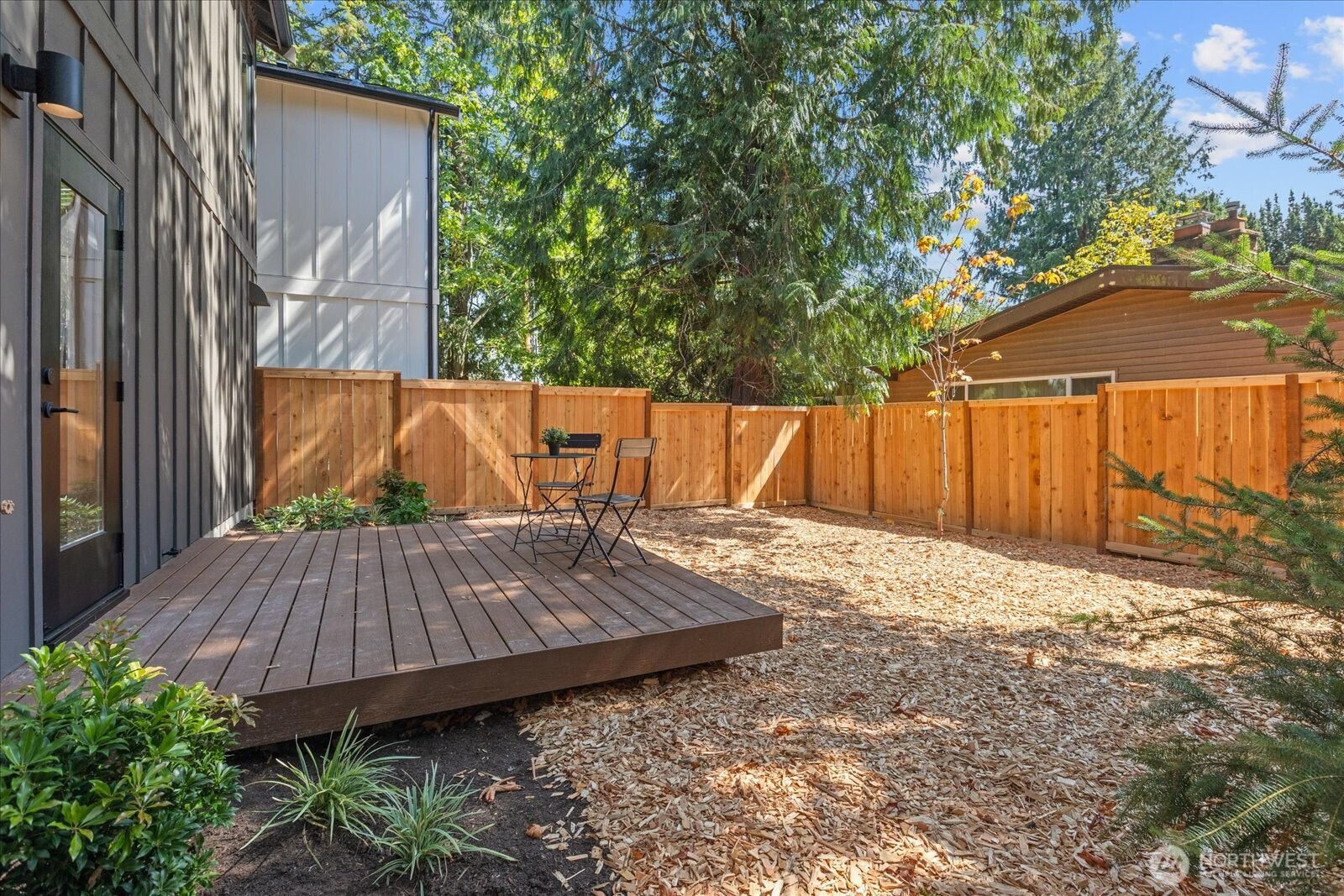11341 B 23rd Avenue Property Photo 8