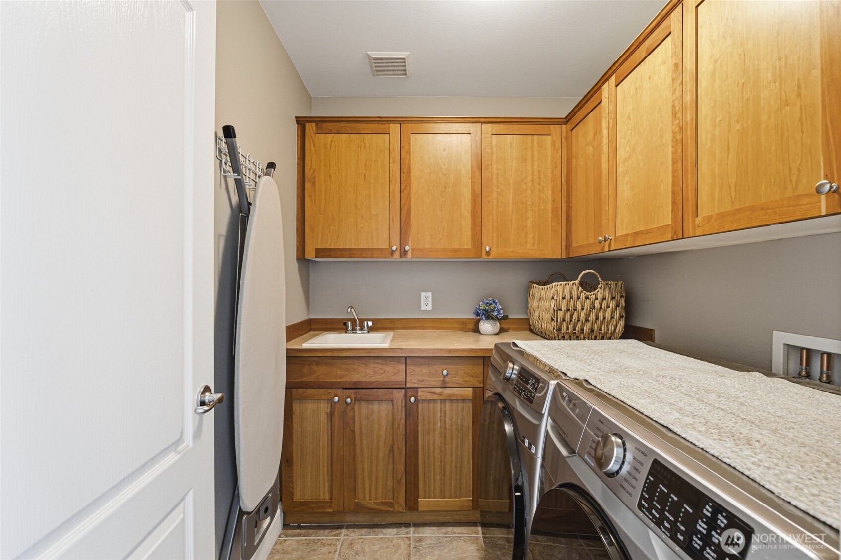 10411 178th Avenue Property Photo 23