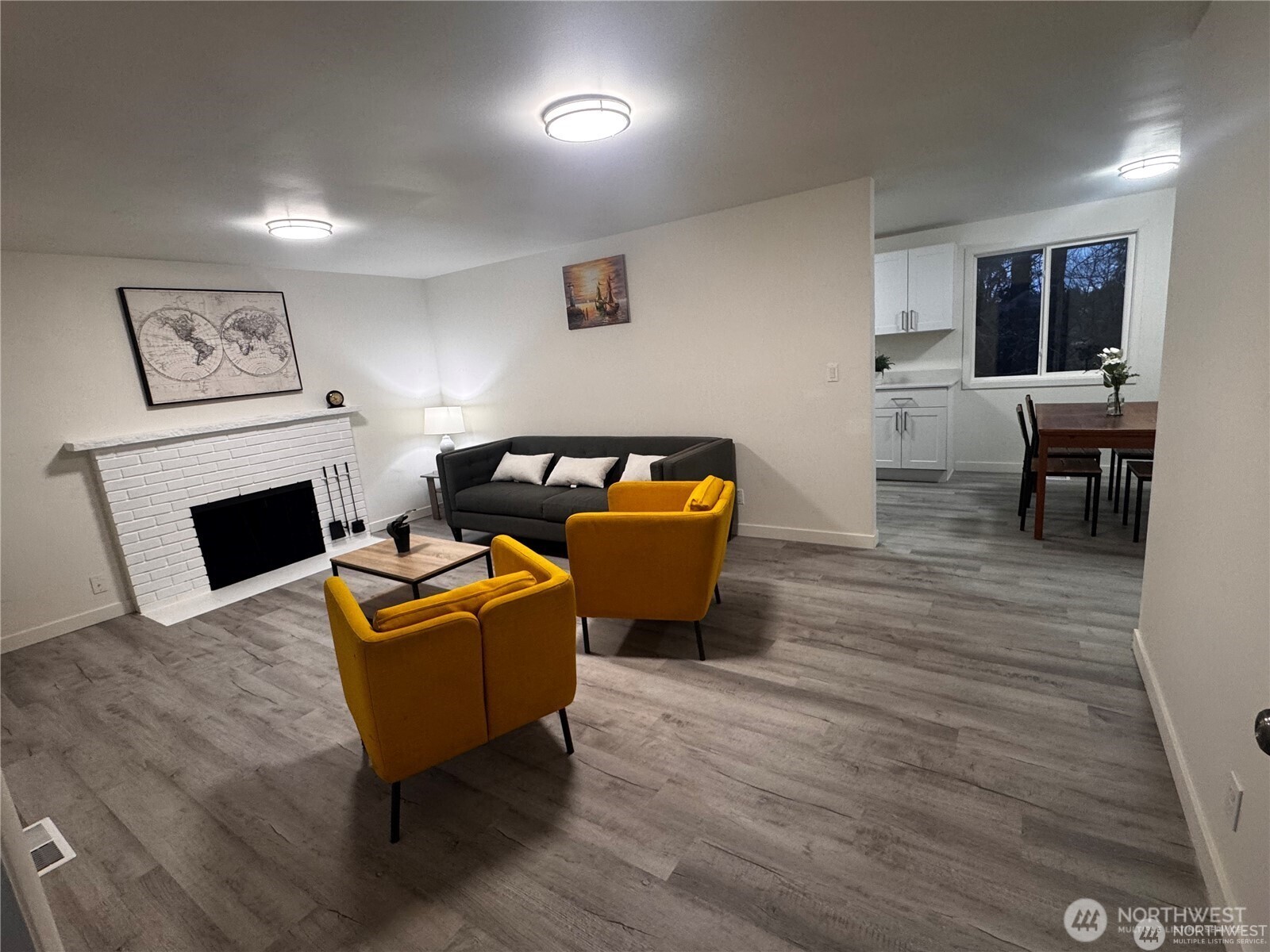 23106 67th Place Property Photo 6