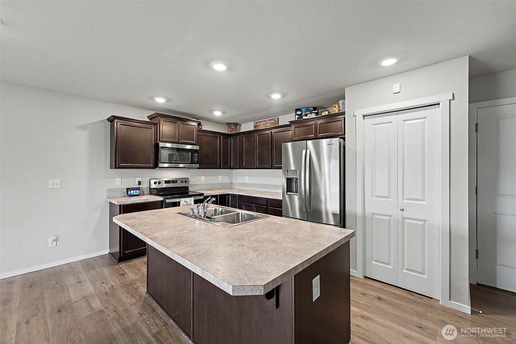 18625 108th Avenue Property Photo 6