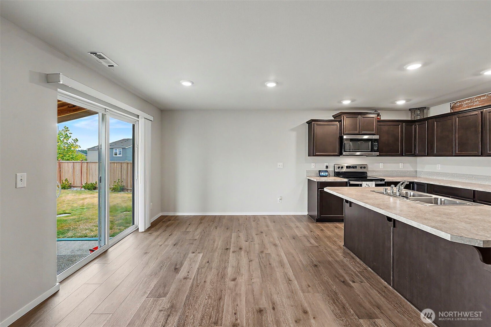 18625 108th Avenue Property Photo 9