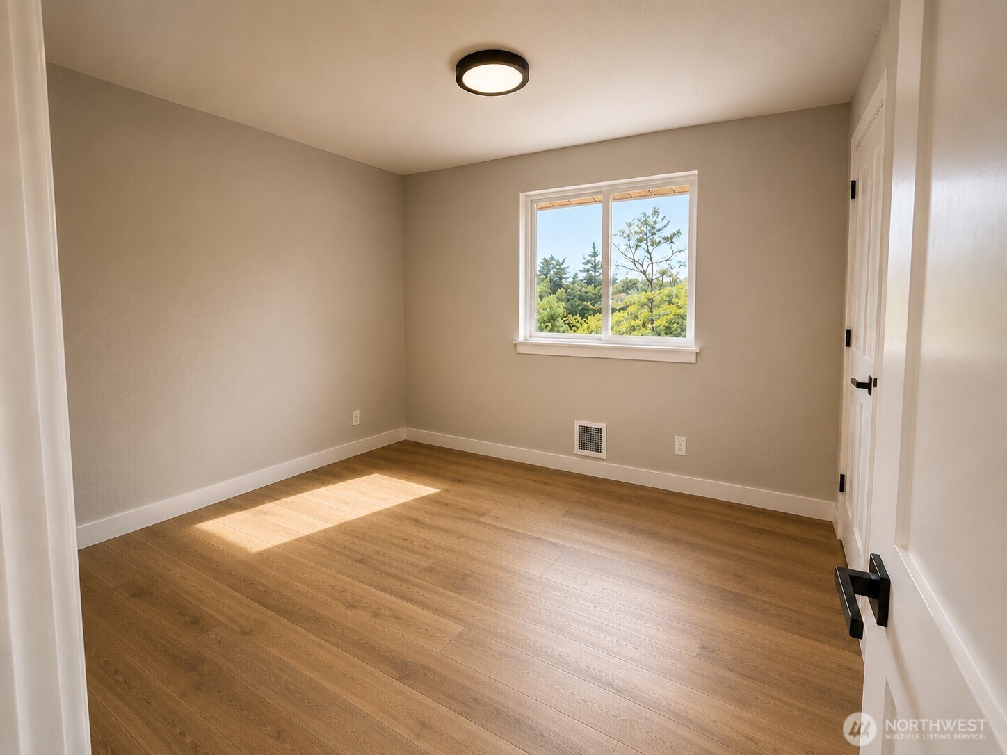 939 James Way Property Photo 13