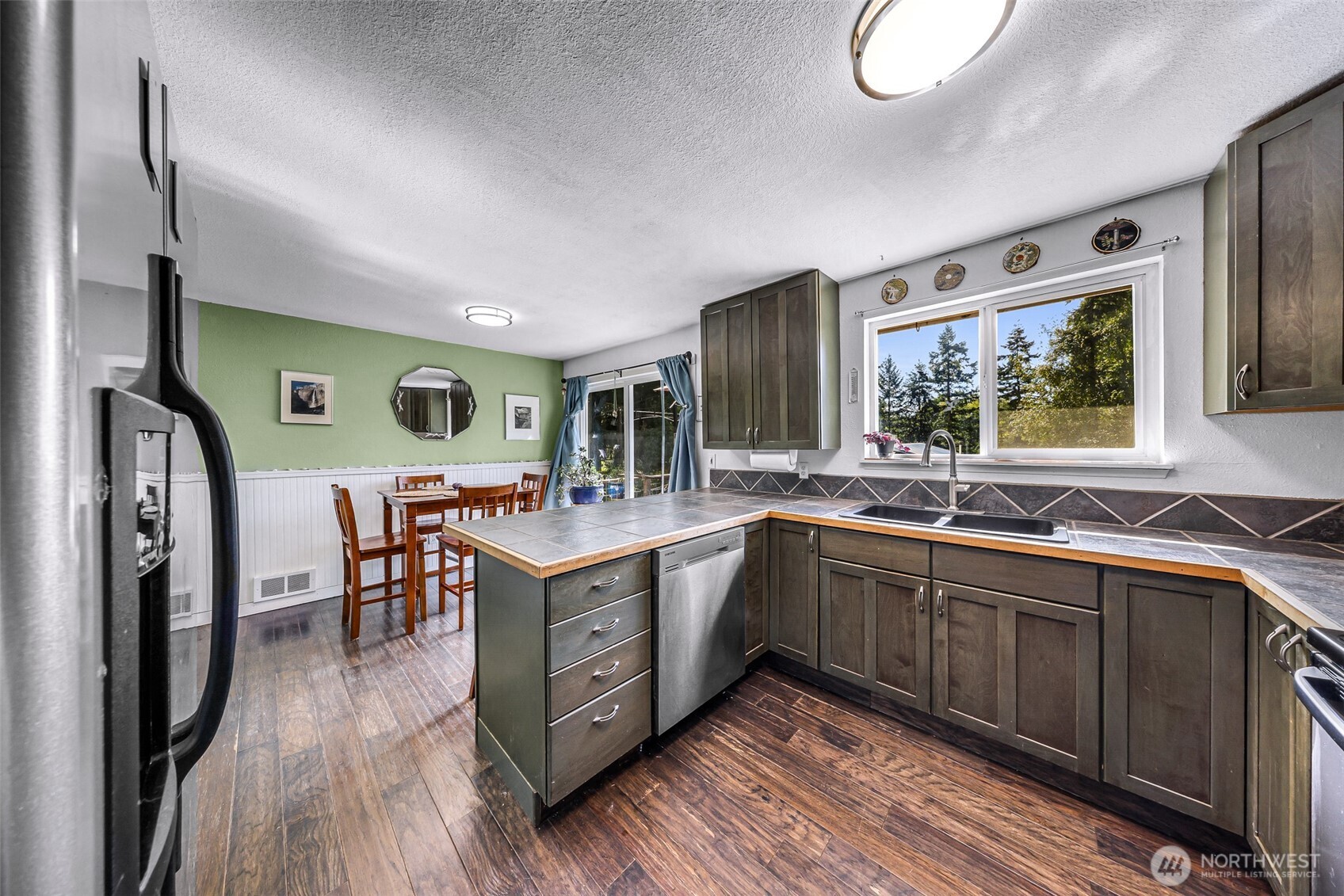 5234 Bounty Loop Property Photo 13