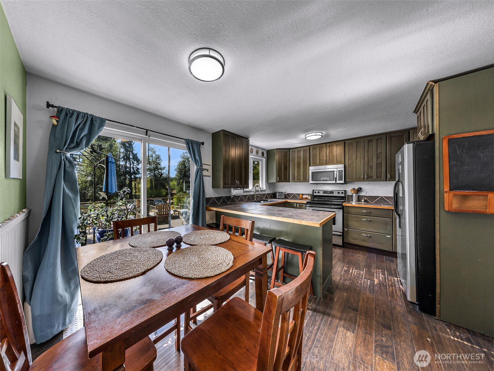 5234 Bounty Loop Property Photo 15