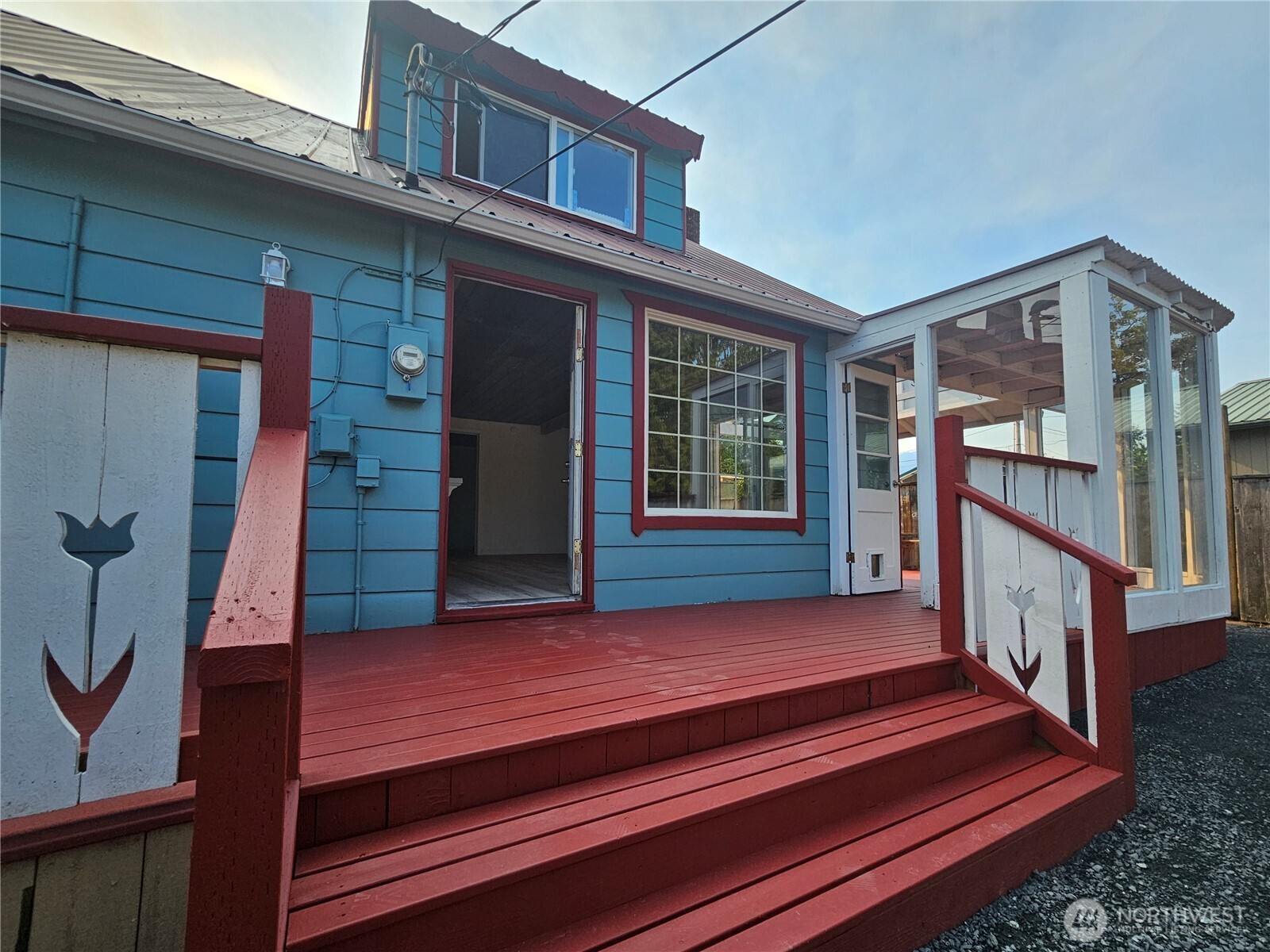607 S H Street Property Photo 1