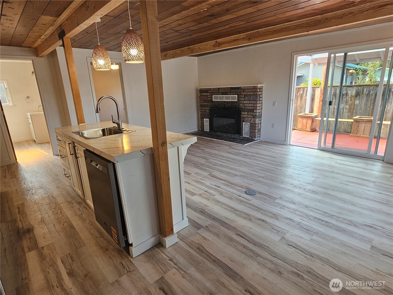 607 S H Street Property Photo 4