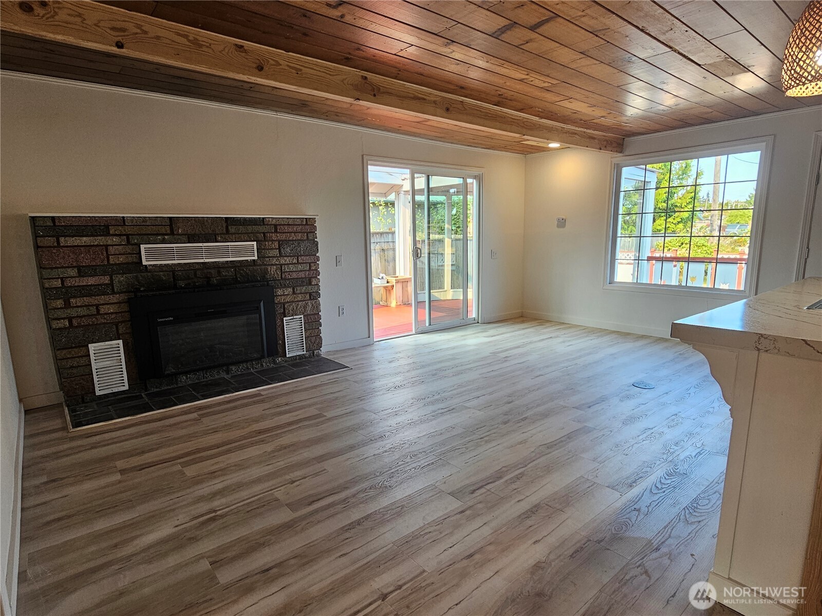 607 S H Street Property Photo 5