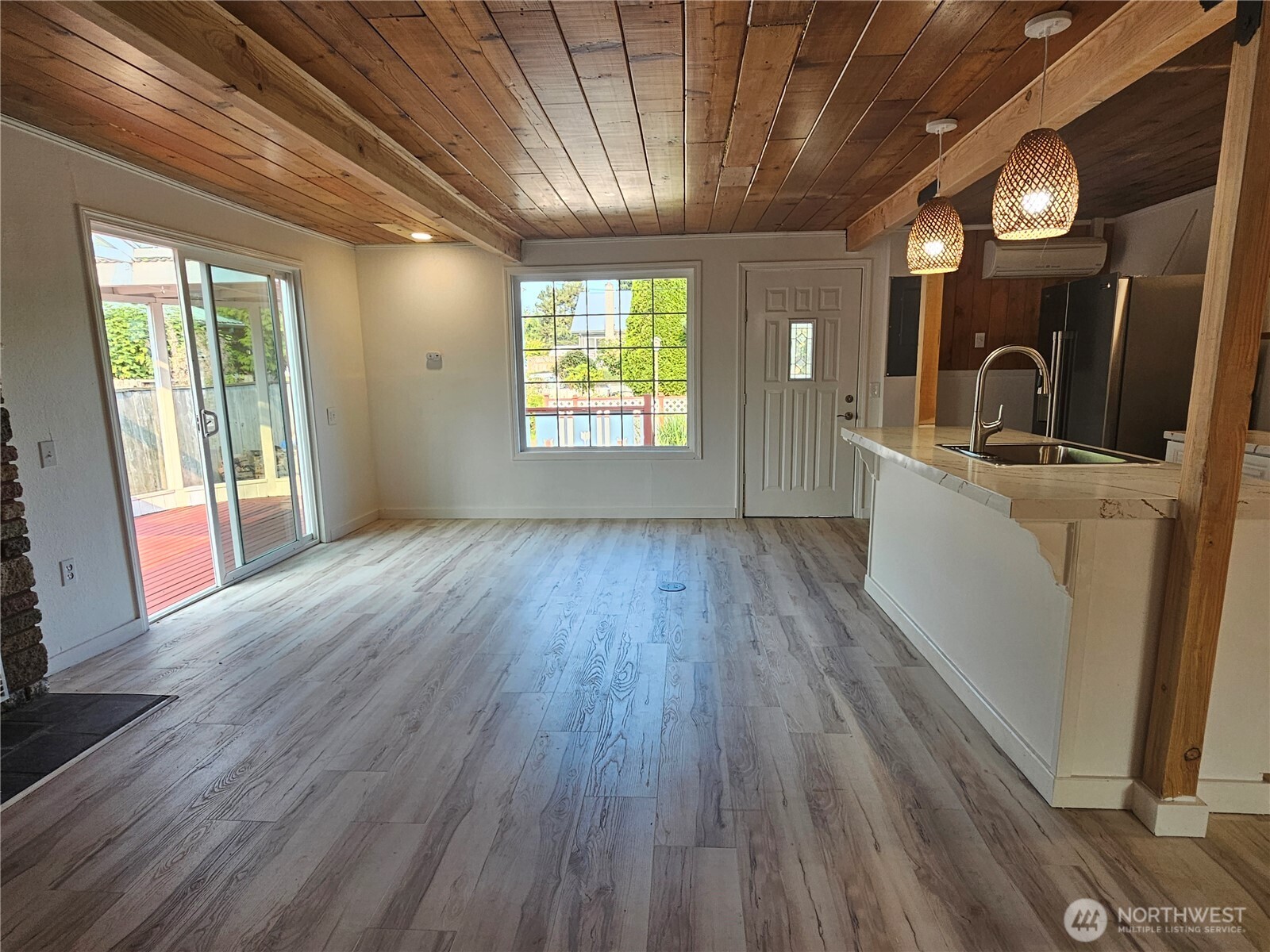 607 S H Street Property Photo 7