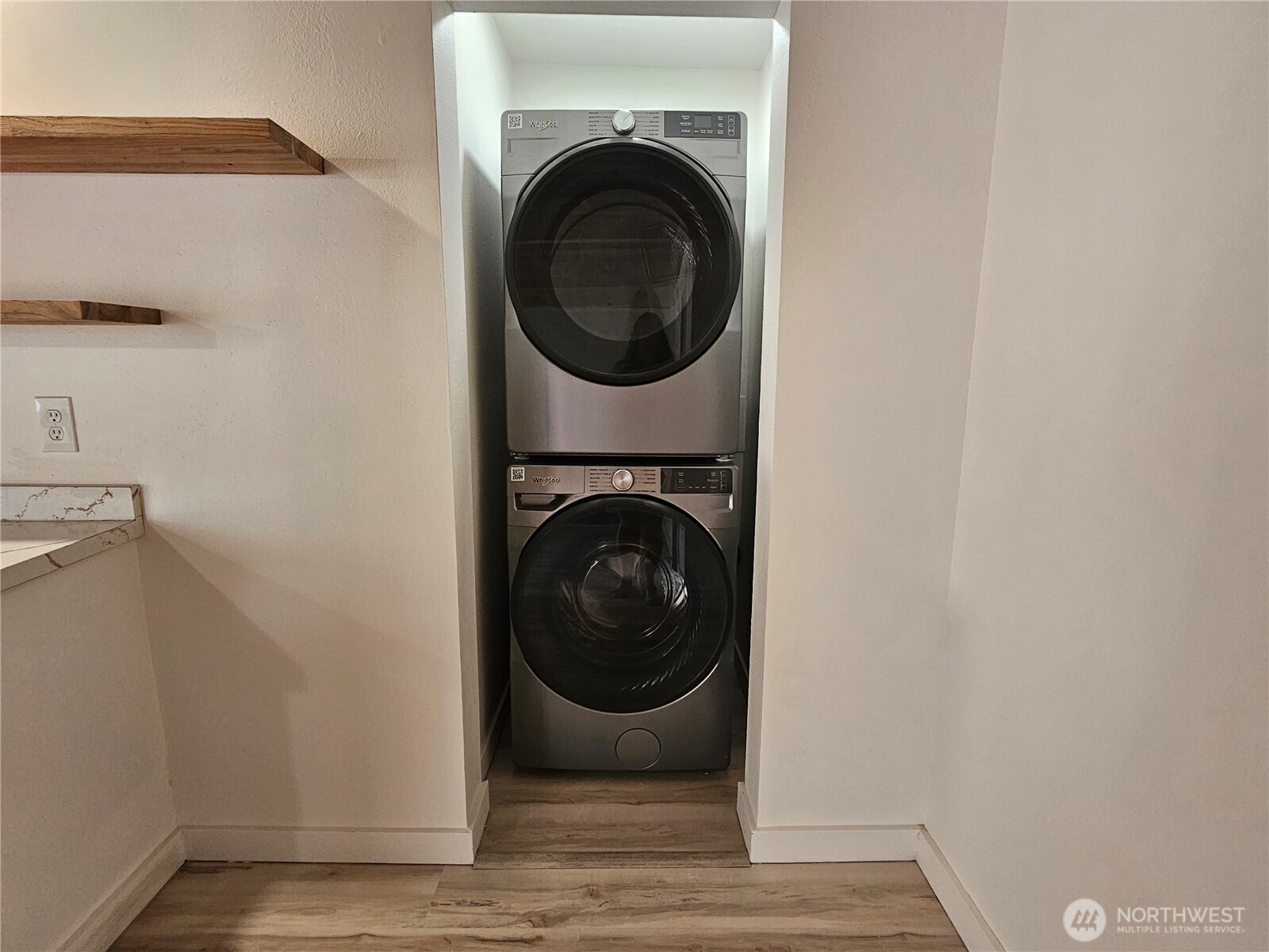 607 S H Street Property Photo 9