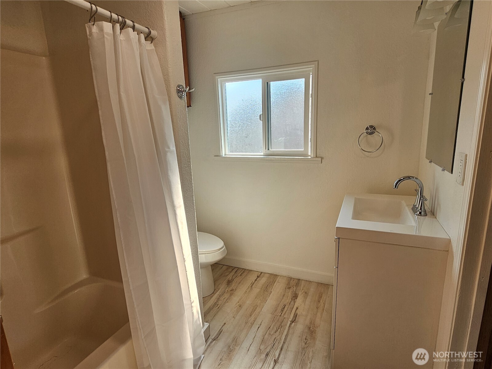 607 S H Street Property Photo 17
