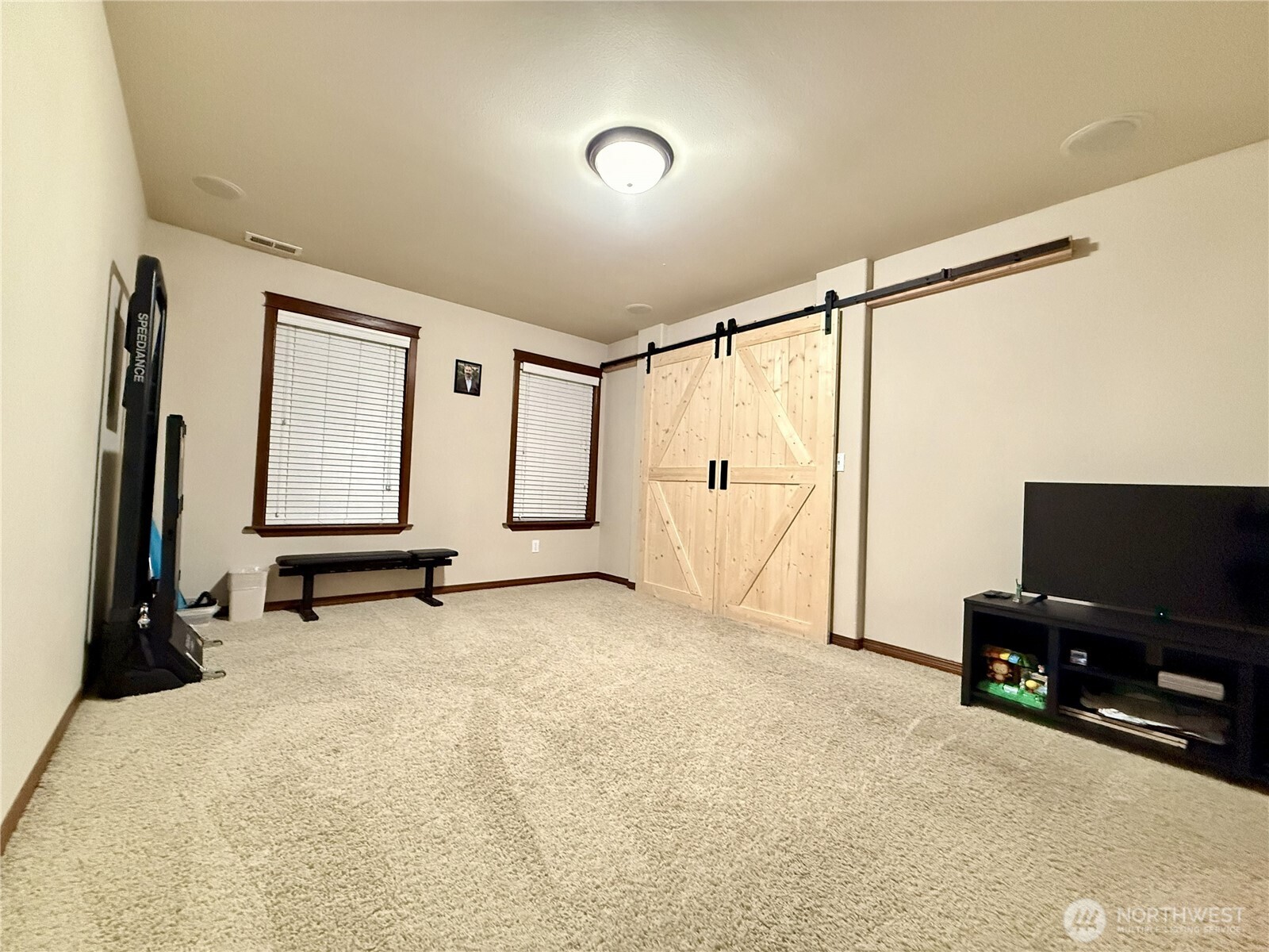 10004 13th Dr Se Property Photo 4