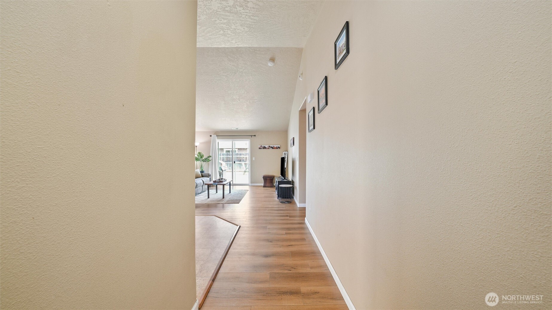 931 Highland Rd. Property Photo 4