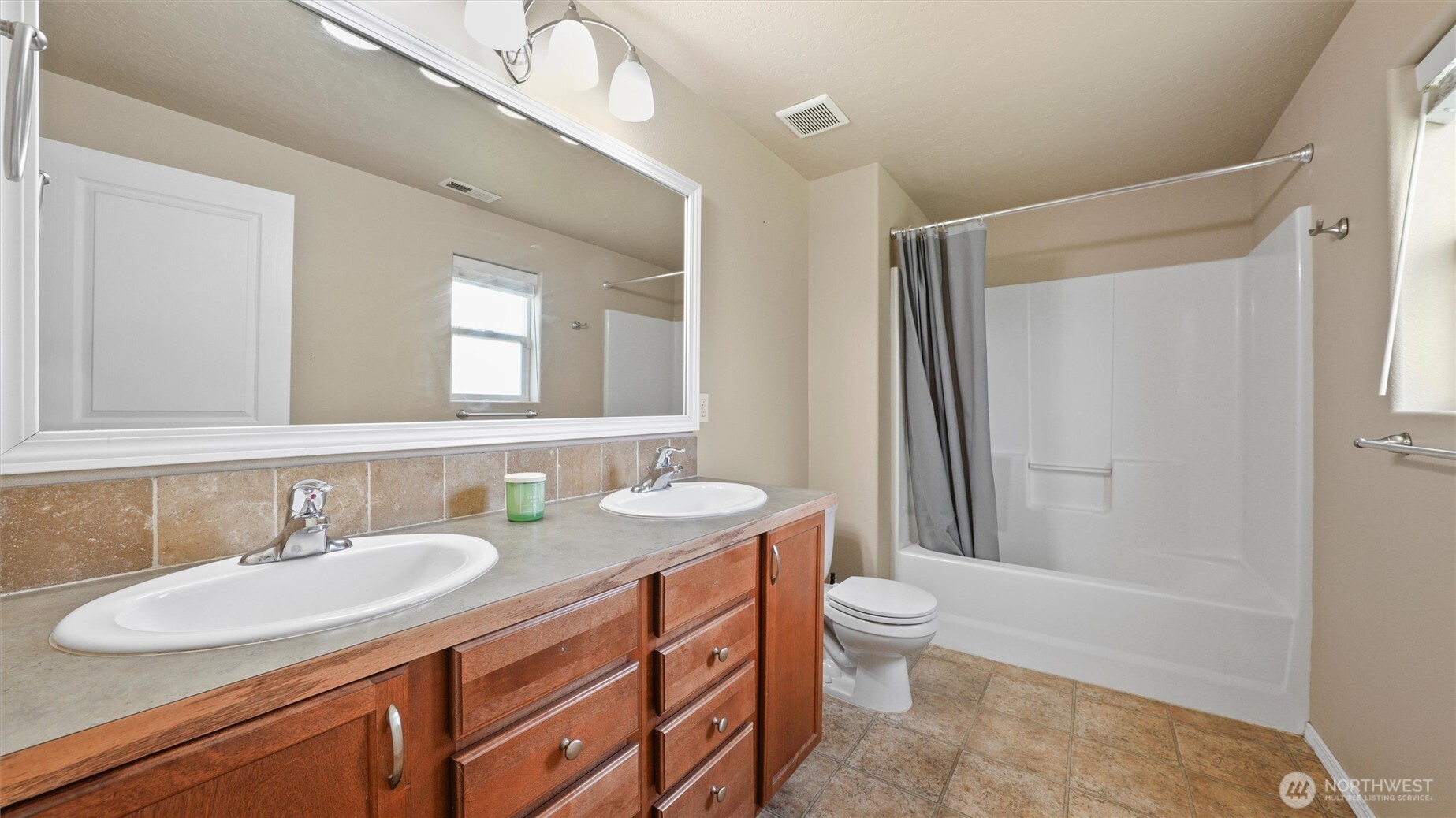 931 Highland Rd. Property Photo 18