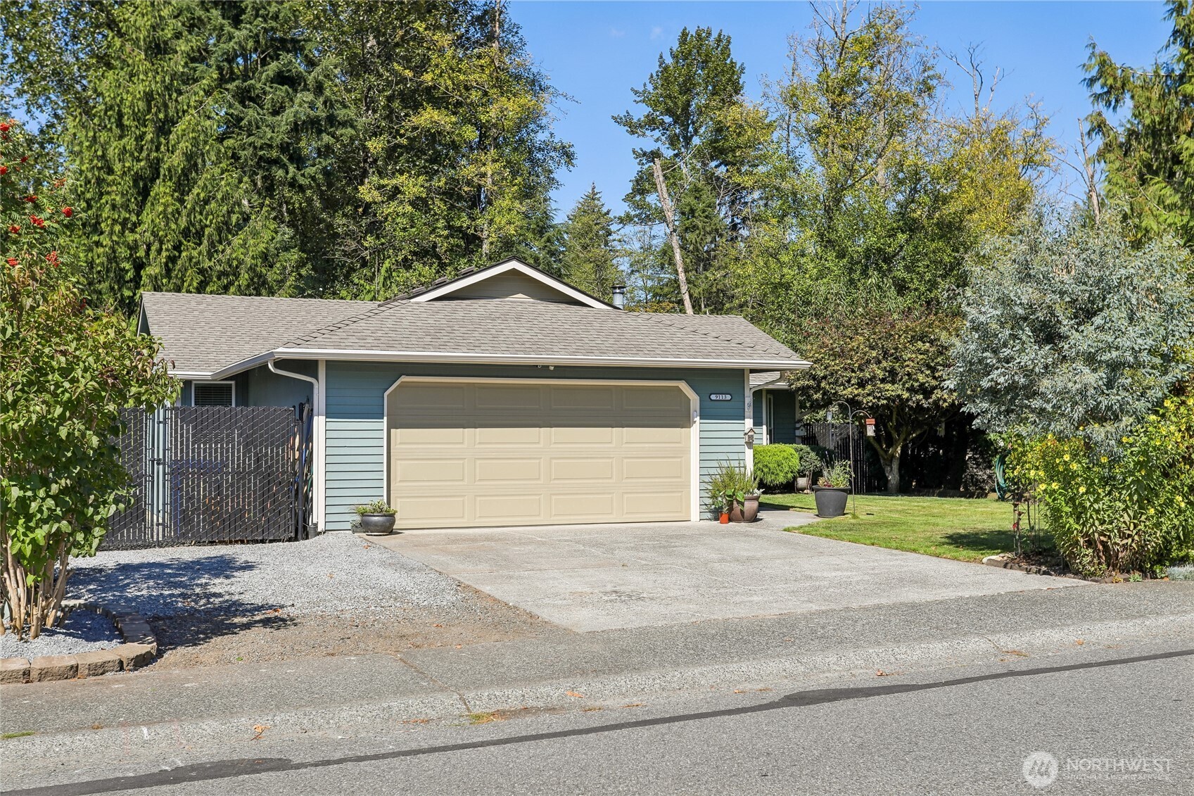 9113 15th Place Property Photo 2