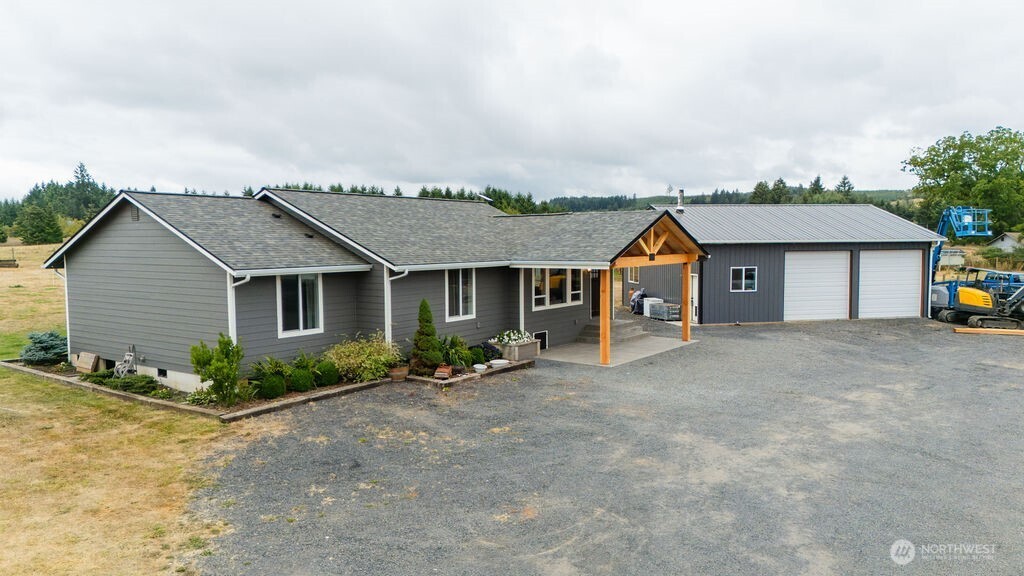193 Schoolhouse Road Property Photo 3