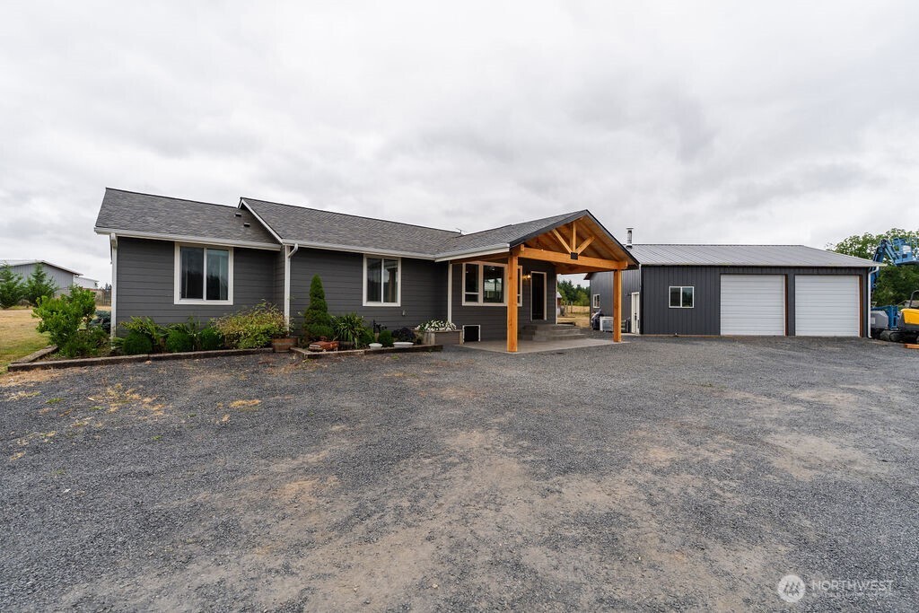 193 Schoolhouse Road Property Photo 6