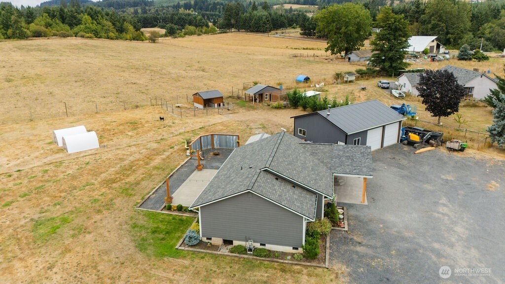 193 Schoolhouse Road Property Photo 11