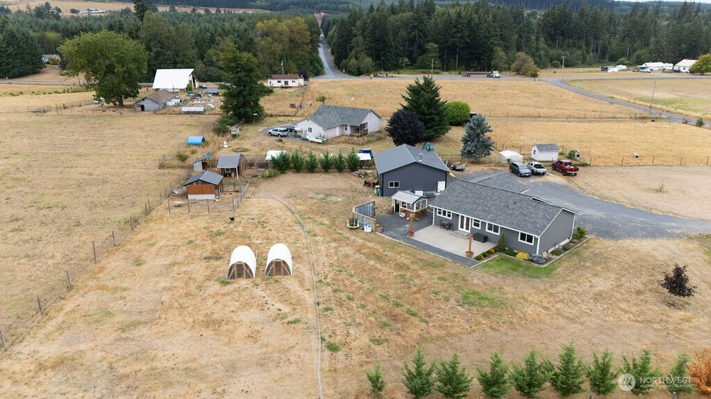 193 Schoolhouse Road Property Photo 12