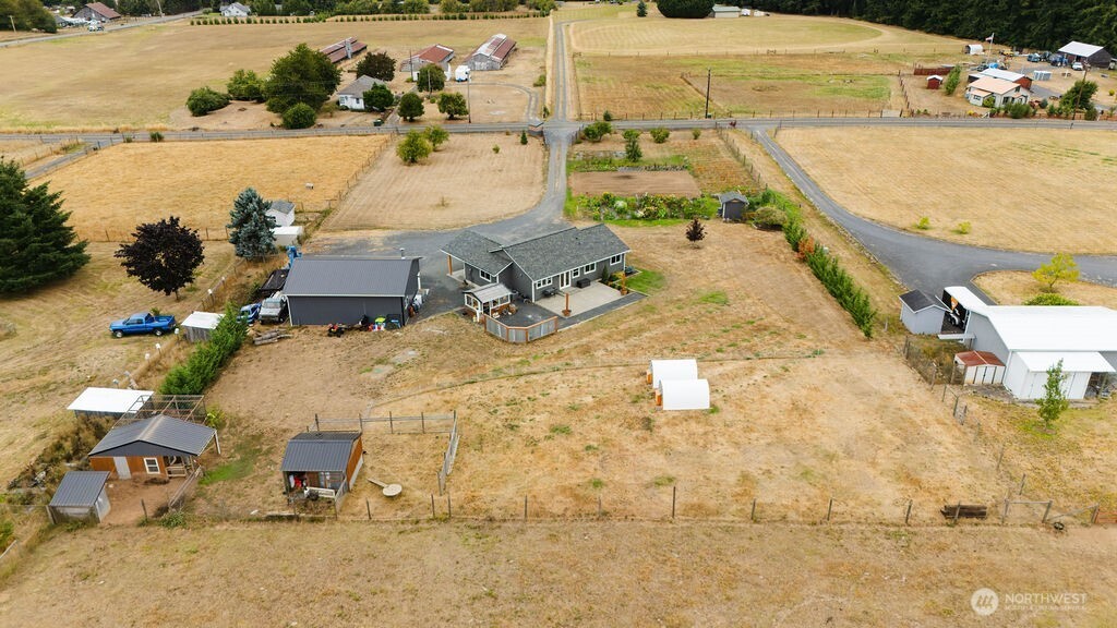 193 Schoolhouse Road Property Photo 17