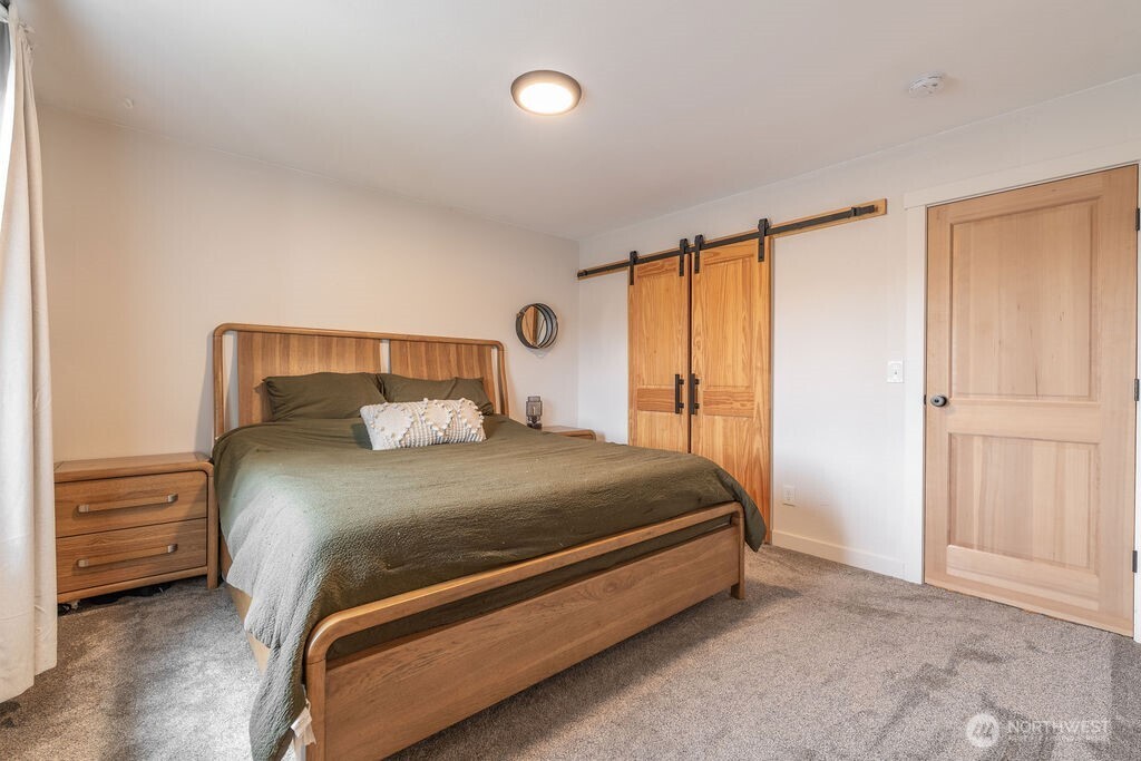 193 Schoolhouse Road Property Photo 23