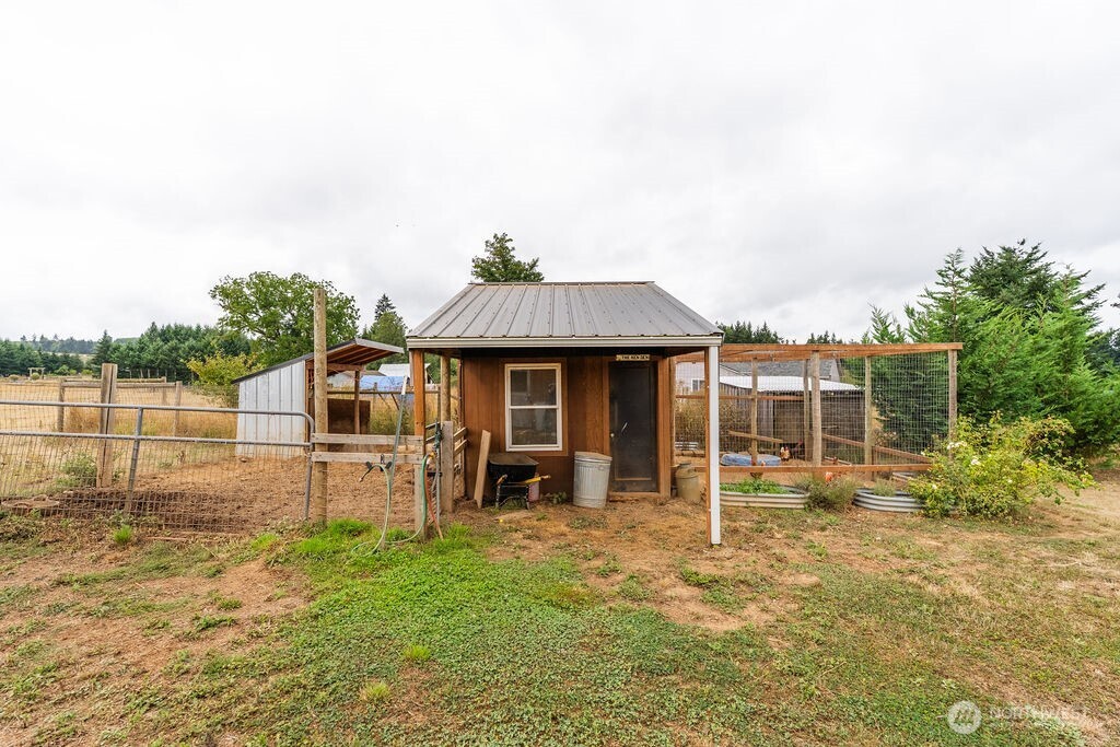 193 Schoolhouse Road Property Photo 28