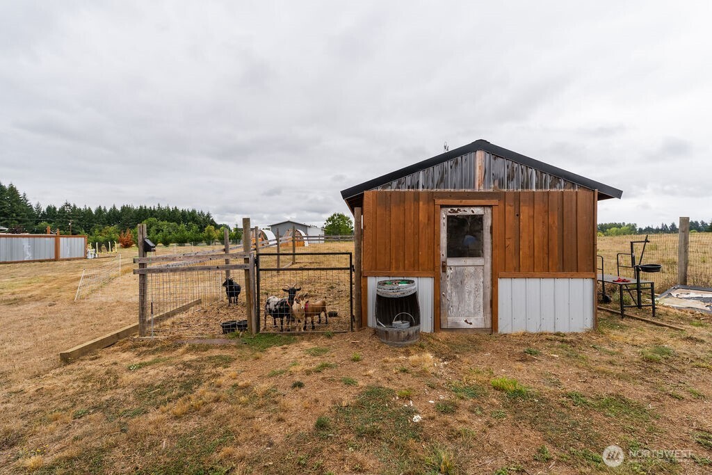 193 Schoolhouse Road Property Photo 29