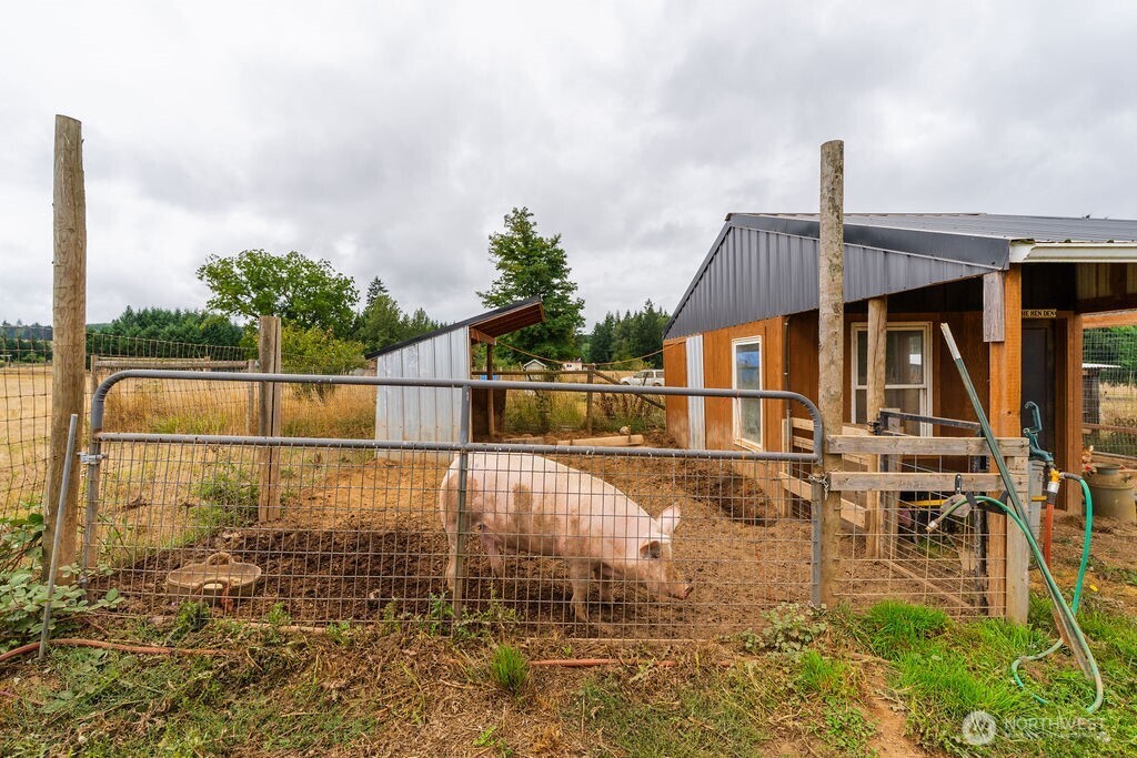 193 Schoolhouse Road Property Photo 30