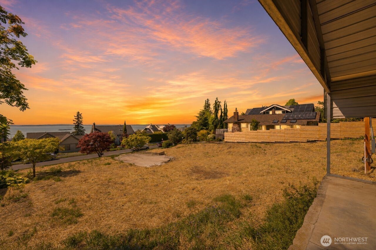 1027 15th Street Property Photo 4