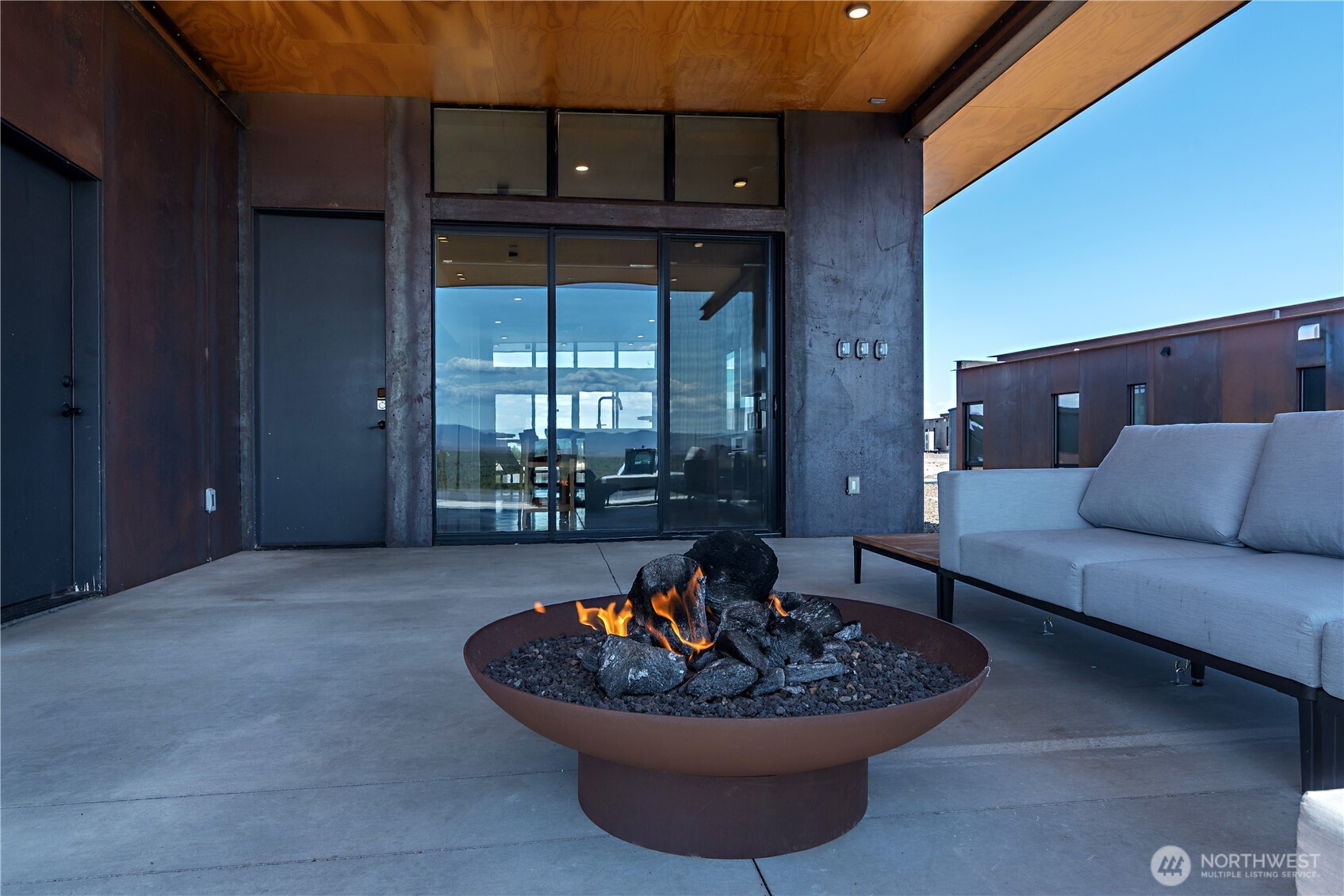 23592 Gorge View Loop Property Photo 5