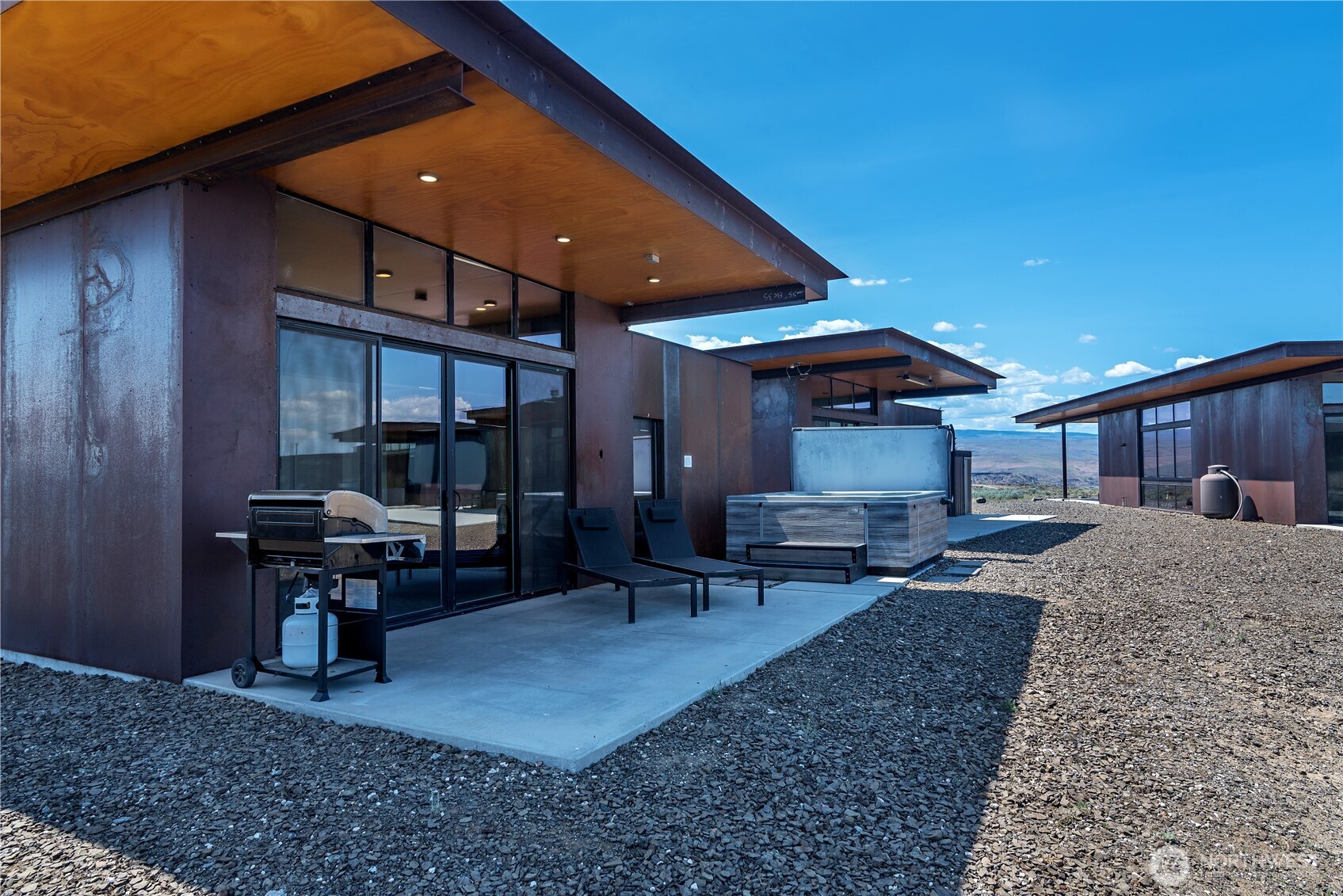 23592 Gorge View Loop Property Photo 8