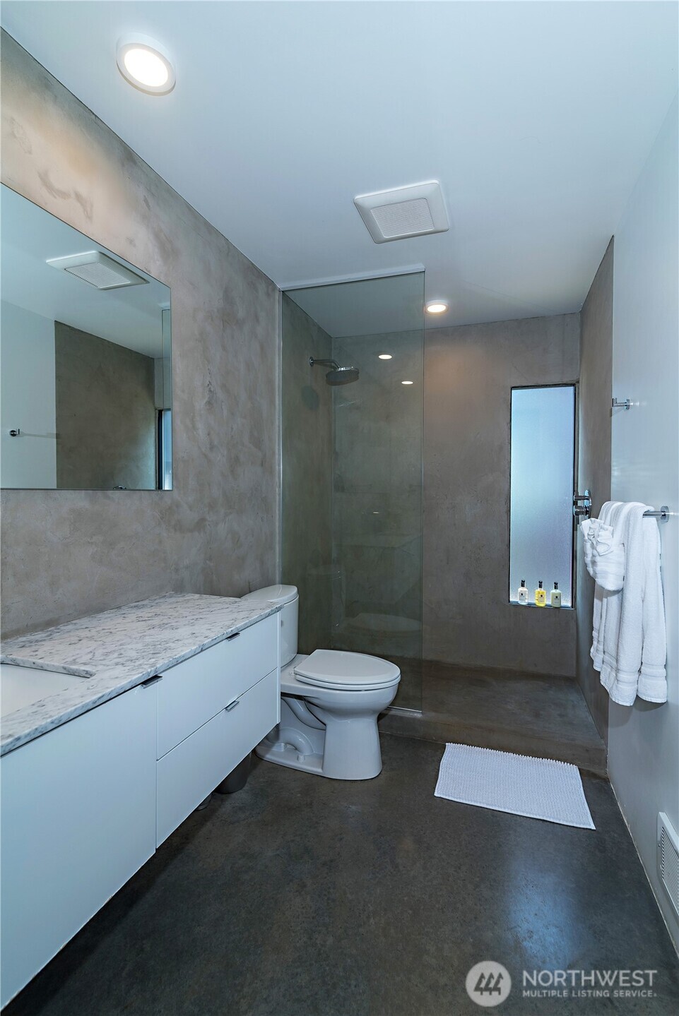 23592 Gorge View Loop Property Photo 20
