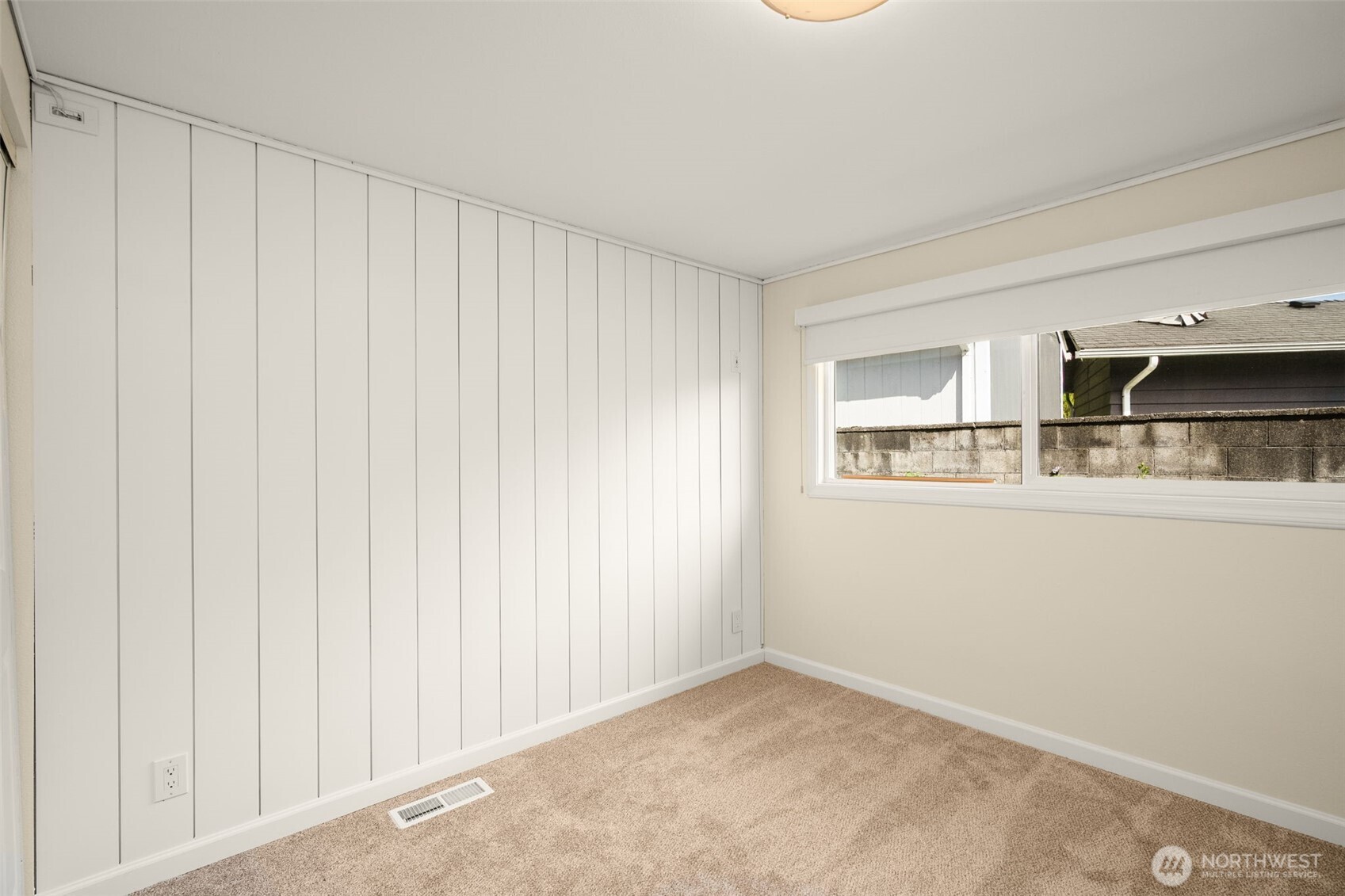 16204 Main Street Property Photo 13