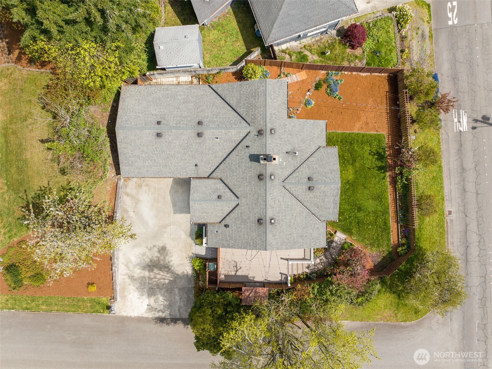 16204 Main Street Property Photo 26
