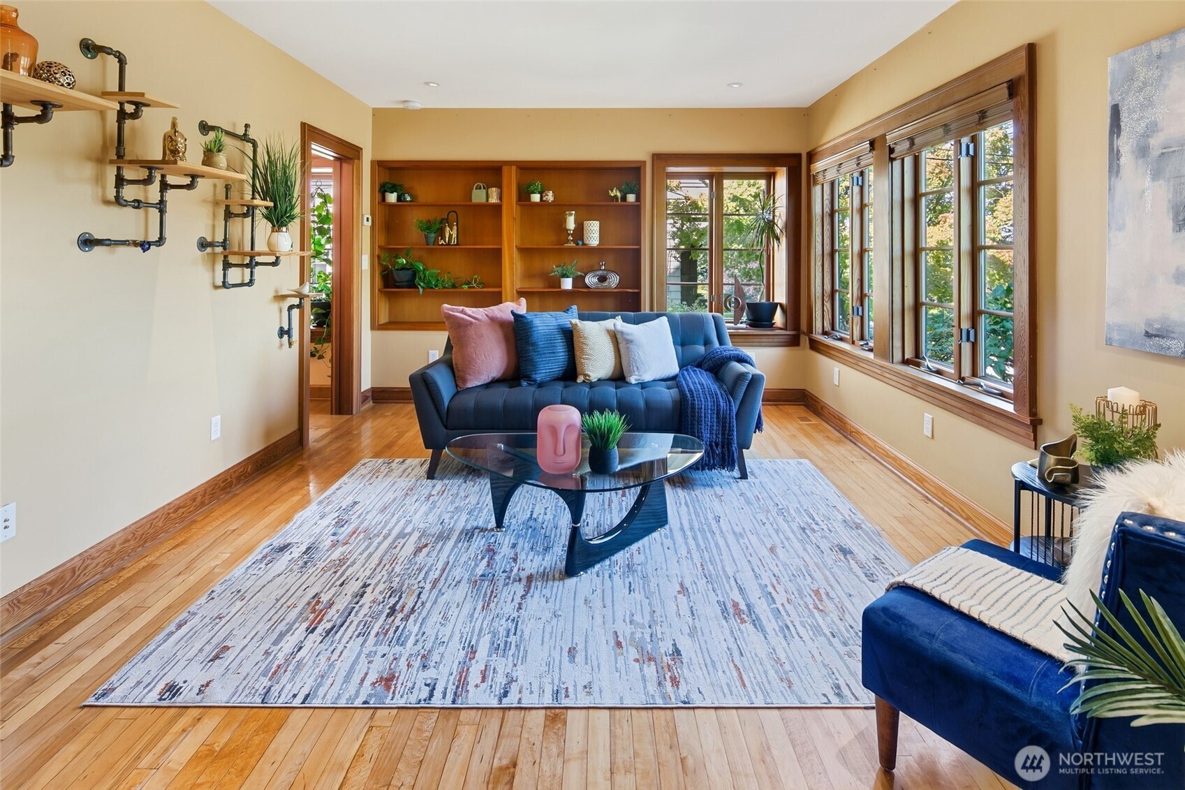 2217 Federal Avenue Property Photo 4