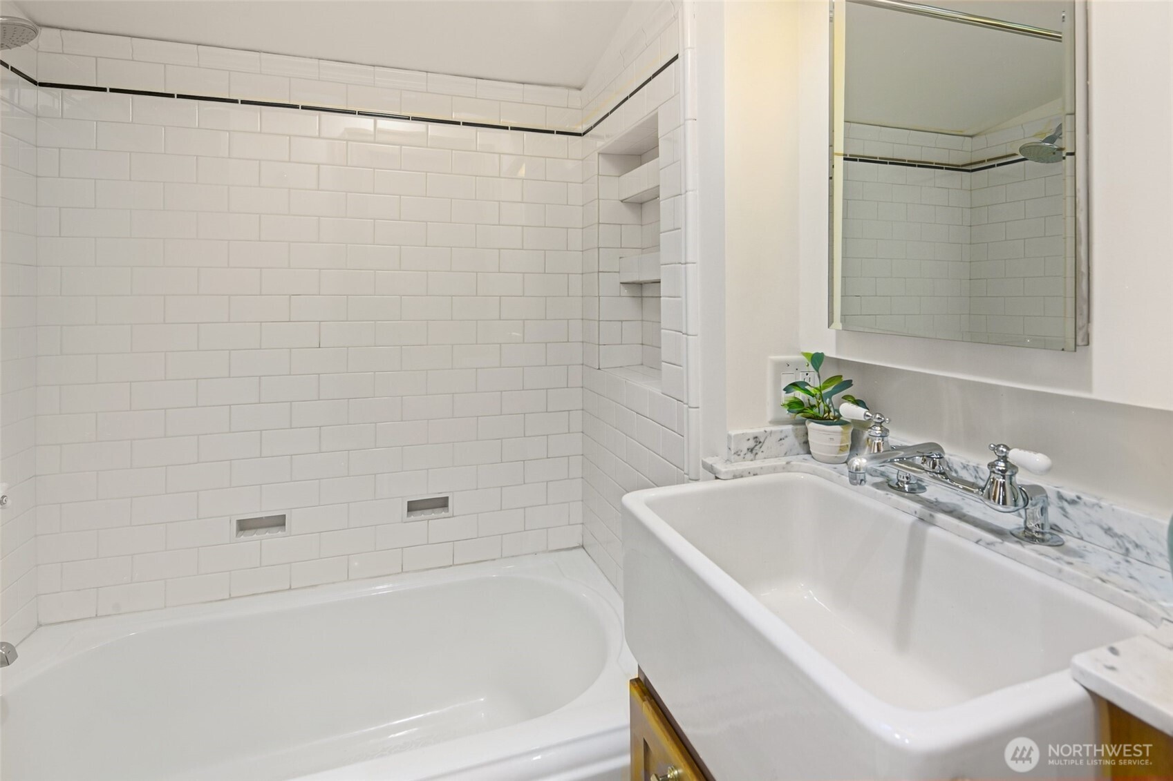 2217 Federal Avenue Property Photo 16