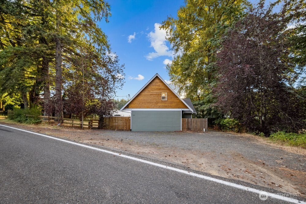 5680 Long Lake Road Property Photo 38
