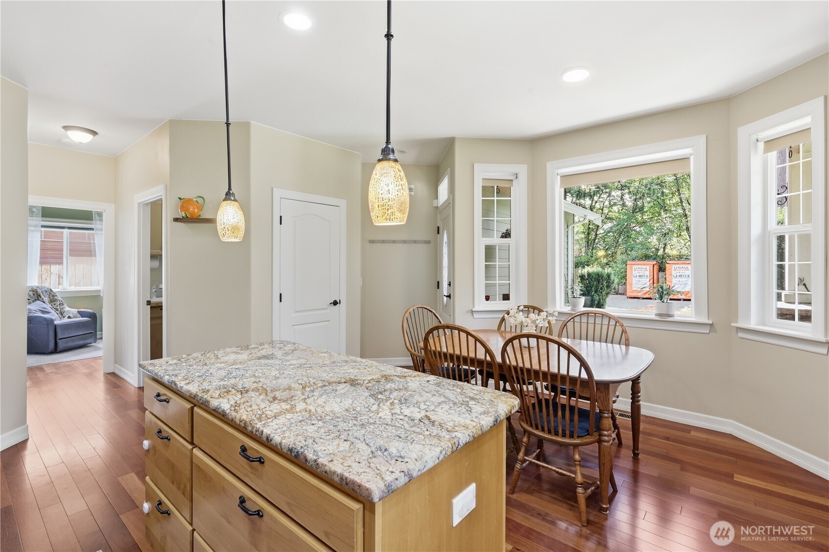 15802 84th Street Property Photo 5