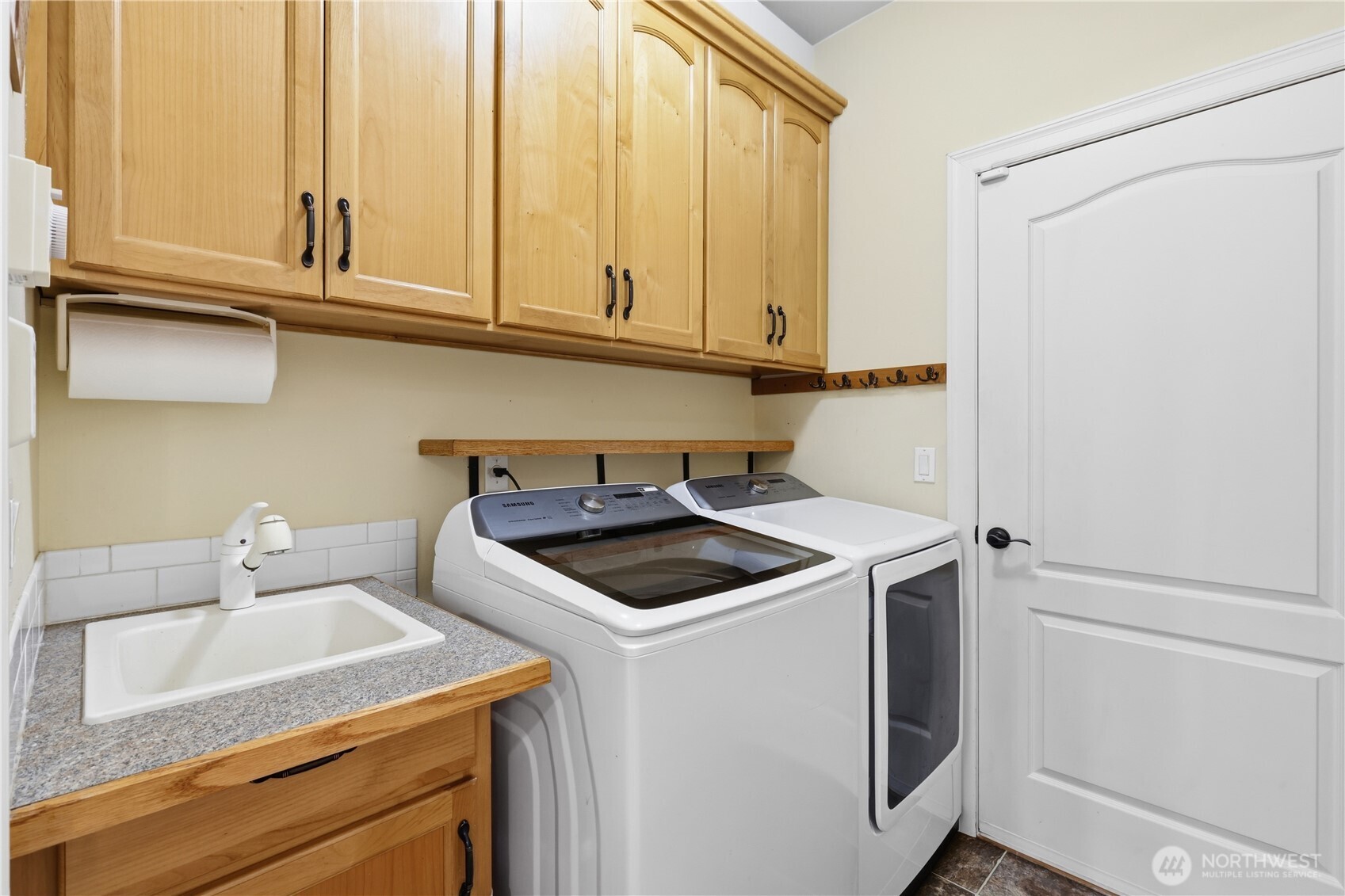 15802 84th Street Property Photo 22