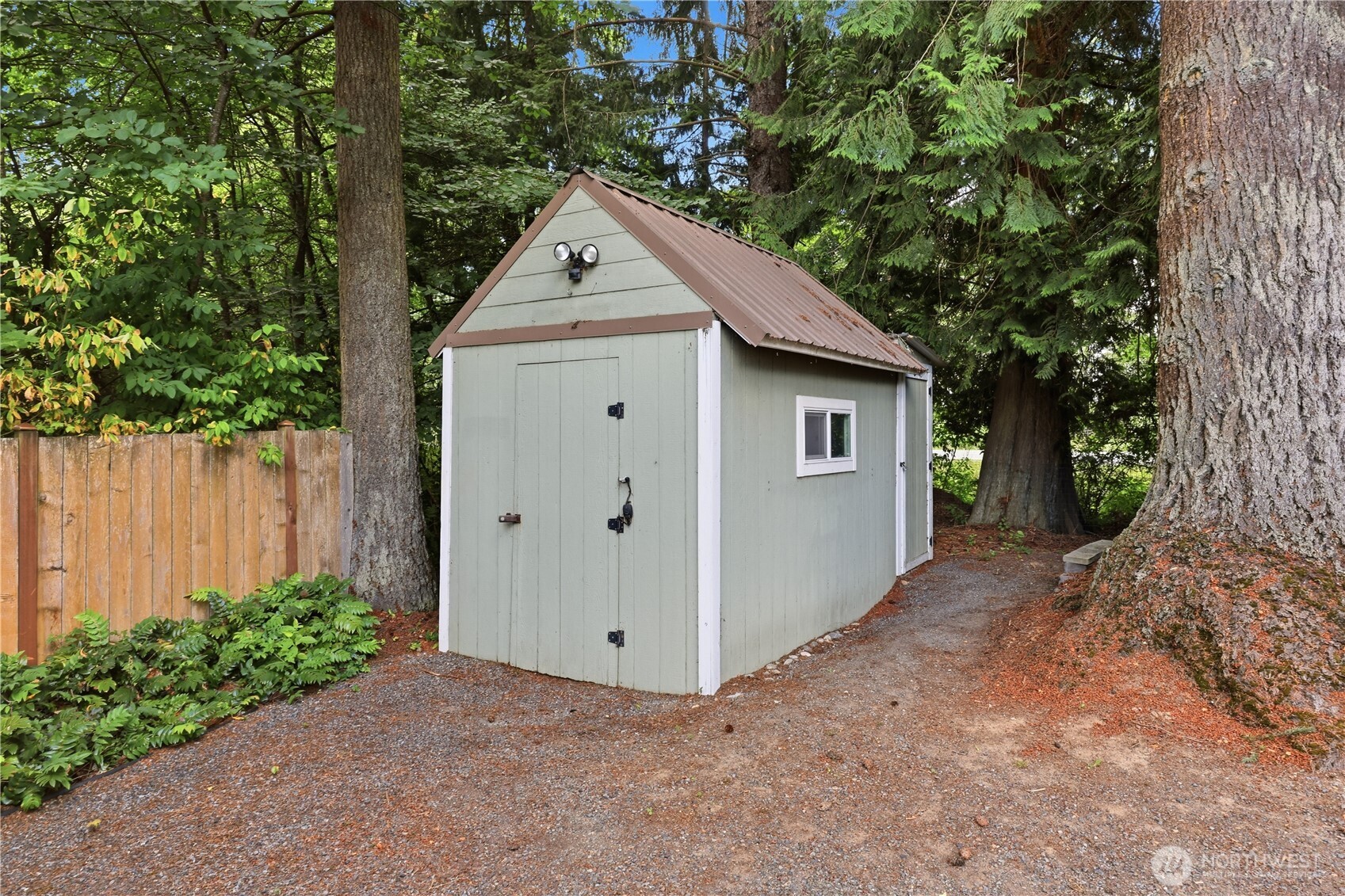15802 84th Street Property Photo 35