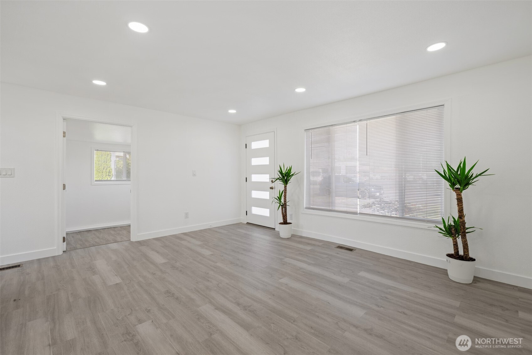 505 B Street Property Photo 8